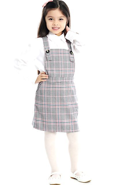 Mia W. 3